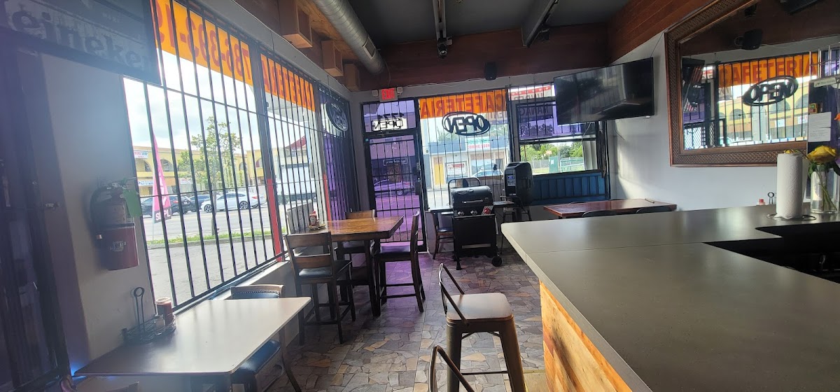 Cafeteria Samantha Photos 2